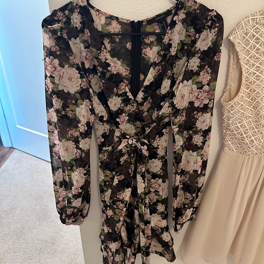 Size Medium forever 21 dress